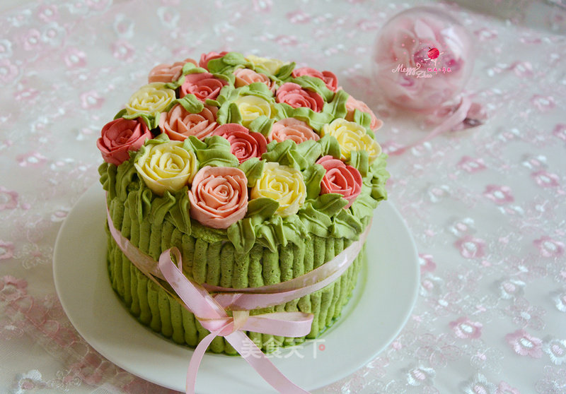 Rose Bouquet Sponge Cake