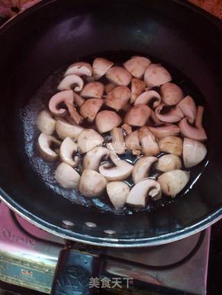 Stewed Mushrooms with Curry Potatoes recipe