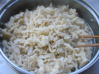 Teach You to Make Chewy and Delicious Special Snacks-shaanbei Potato Rub recipe