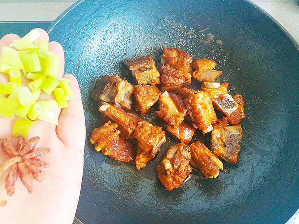 Spicy Ribs Noodles recipe