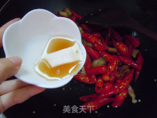 【fried Chili with Meat Slices】---a Good Anti-sense Recipe in Autumn recipe