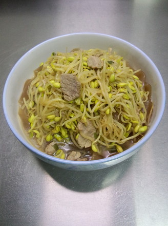 Soy Bean Sprouts Stewed Wide Noodles