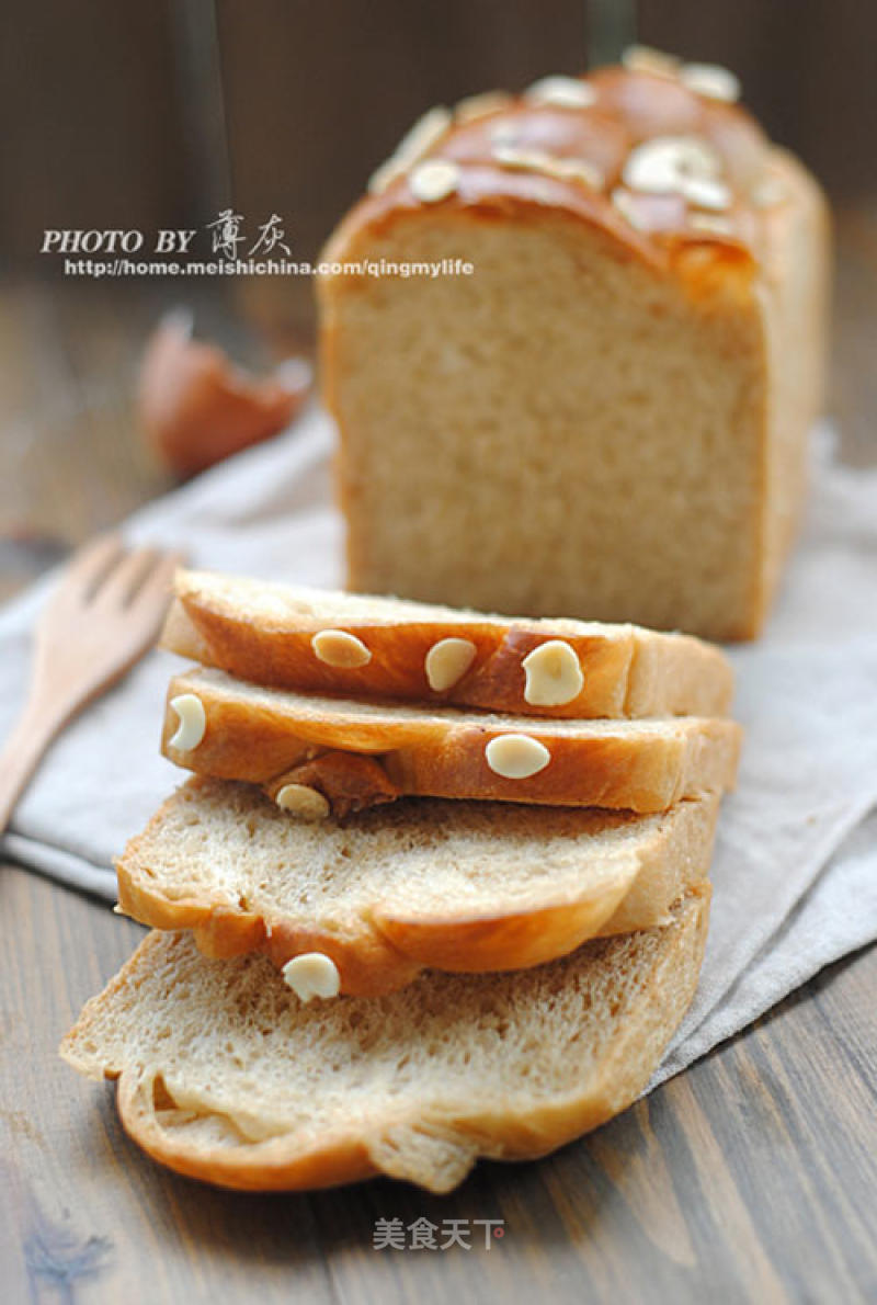 【cream Brown Sugar Almond Toast】use Brown Sugar to Make Bread for Replenishing Qi and Blood recipe