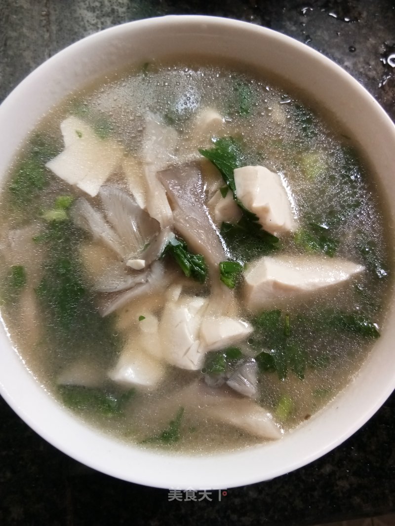 Celery Leaf Tofu Soup recipe