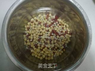 Red Beans, Barley, Jujube, Soy Milk recipe