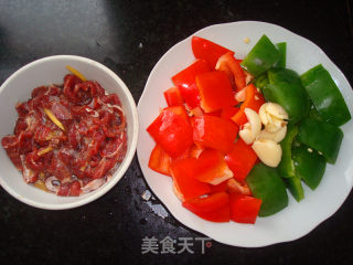 Stir-fried Beef with Bell Pepper recipe