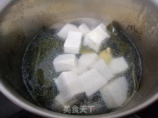 Tofu Seaweed Soup recipe