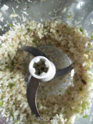 Steamed Dumplings with Celery Stuffing recipe