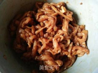 Stir-fried Shredded Pork with Garlic Stalks recipe