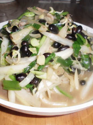 Stir-fried Cabbage with Black Bean Sprouts recipe