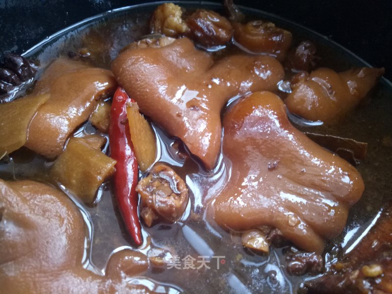 Sauce Pork Knuckles recipe