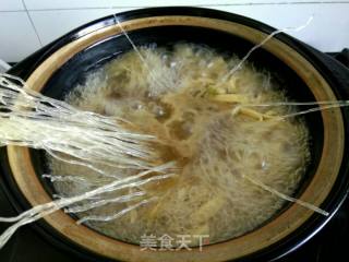 Enoki Mushroom Tofu Shredded Vermicelli in One Pot recipe