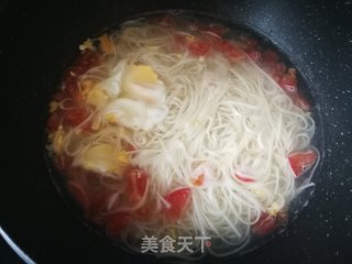 Clear Noodle Soup with Mustard and Egg recipe