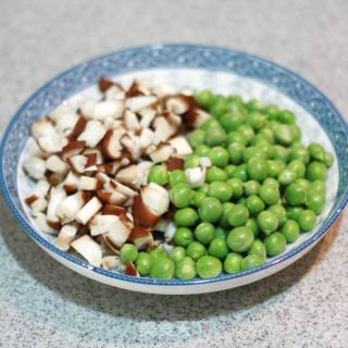 Salty, Fragrant, Soft and Glutinous Delicacies-glutinous Rice Buckle Chicken recipe