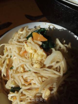 Kuaishou Lazy Meal Home-style Fried Noodles recipe