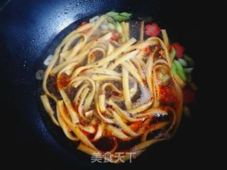 #团圆饭#three Fresh Carrot Noodles recipe