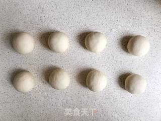 Cute Cat's Claw Steamed Buns recipe