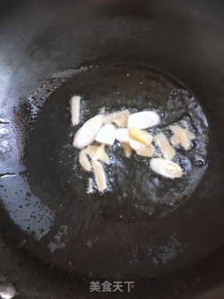 Stir-fried Mushrooms with Sliced Pork recipe