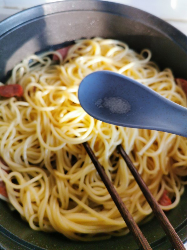 Pasta with Beef Sausage and Black Pepper recipe