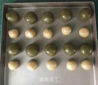 Matcha Lotus Paste and Egg Yolk Mooncakes recipe