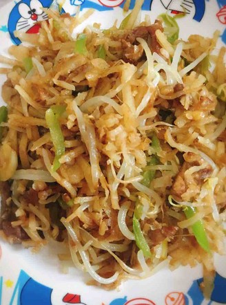 Bean Sprouts and Shredded Pork Pancake