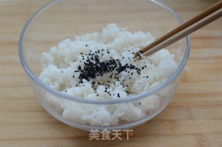 Quinoa Tuna Onigiri recipe