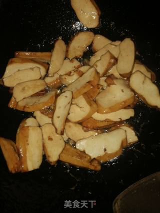 Braised Pork and Carrots Sautéed and Dried recipe