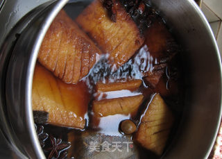 Step by Step to Make Delicious and Beautiful {tea-flavored Stewed Tofu} recipe