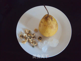 Chrysanthemum Pear Soup recipe
