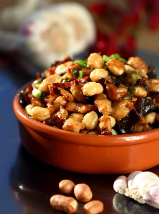 Kung Pao Chicken with Fungus recipe
