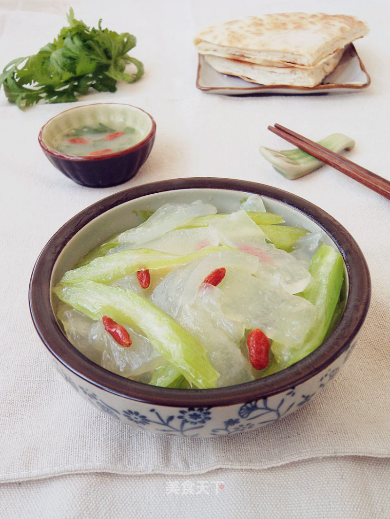 Celery Stir-fried Stew recipe