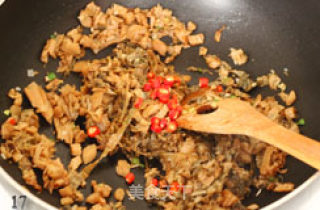 Sichuan-style Mei Cai Kou Po-salted White Braised recipe