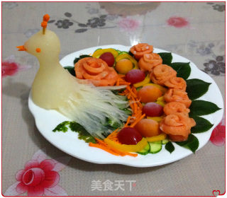 Stunning Shape of Salmon Sashimi-peacock recipe