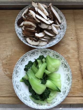 Stir-fried Rape with Mushrooms recipe