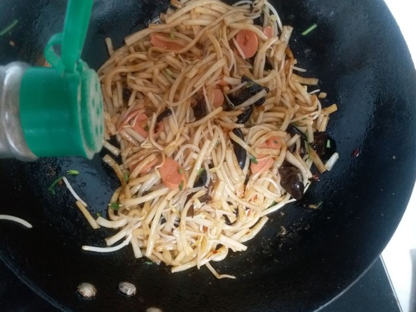 Assorted Fried Rice Noodles recipe