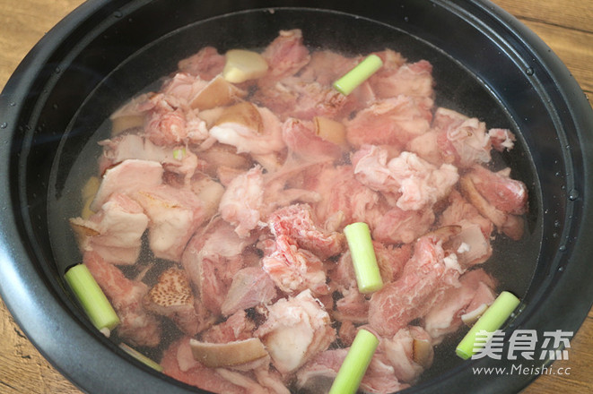 Warm Lamb Chops and Carrot Soup recipe