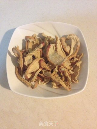 Appetizing Meal-fried Pork with Dried Radish recipe