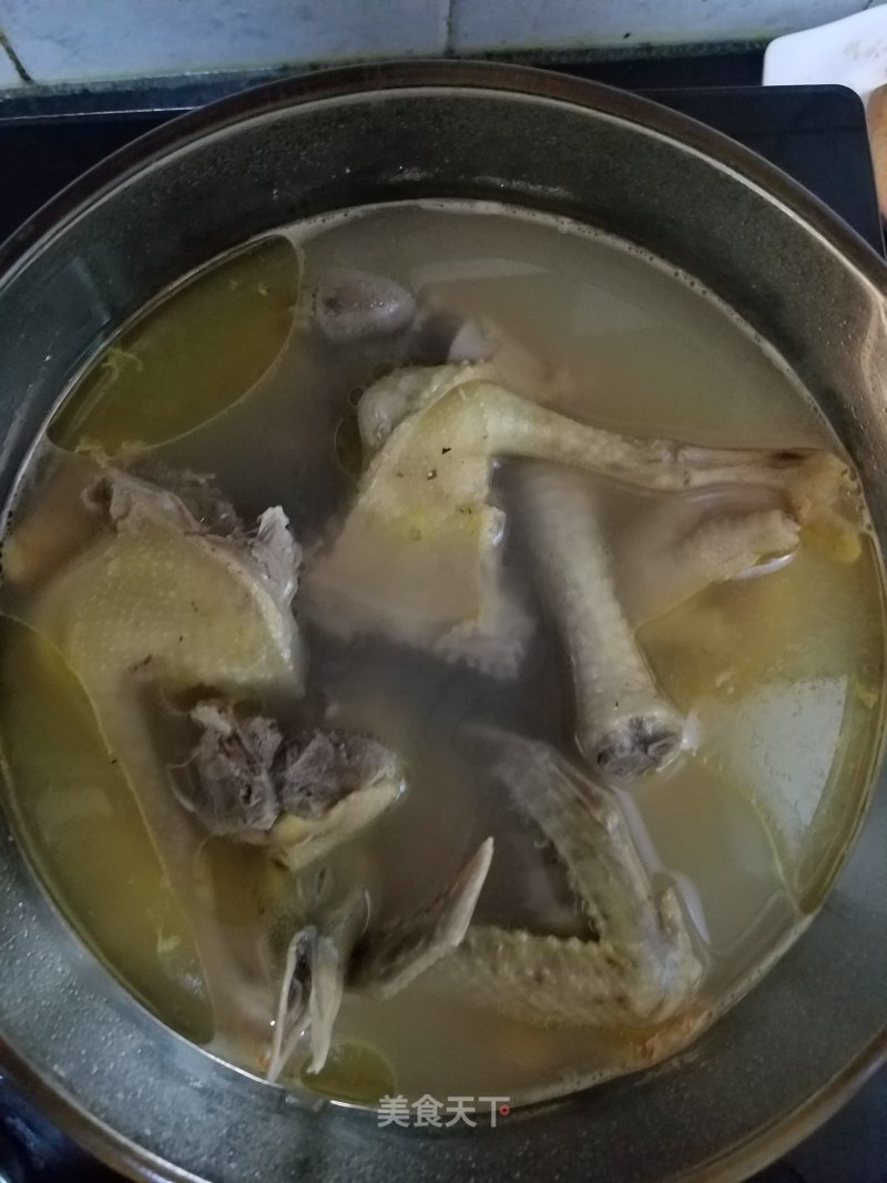 Pigeon Soup with Fresh Tuckahoe recipe