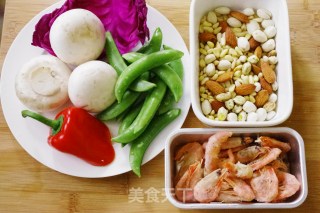 Stir-fried Arctic Shrimp with Nuts recipe