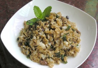 Fried Rice with Meat Sauce and Mint