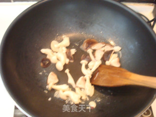 Health Three Treasures-stir-fried Double Mushrooms recipe