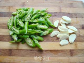 Stir-fried Porcini Mushrooms with Green Peppers recipe