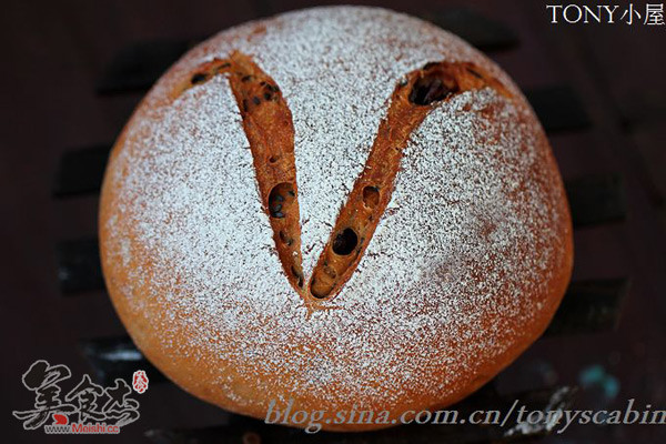 Red Wine Raisin Bread recipe