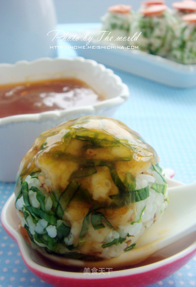 Spinach Rice Balls with Pouring Sauce recipe