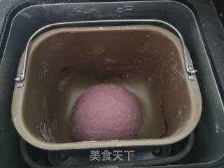 #四session Baking Contest and 爱吃节# Egg Yolk Bean Paste Cranberry Buns recipe
