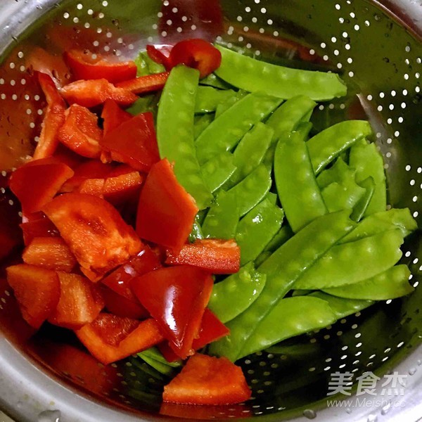 Stir-fry with Snow Peas and Seasonal Vegetables recipe
