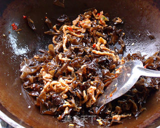 Home-style Sichuan Cuisine~shredded Pork with Fungus recipe