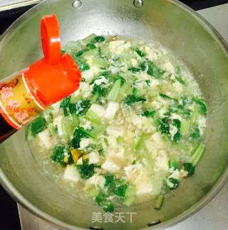 Green Vegetables and Lean Pork Tofu Soup recipe