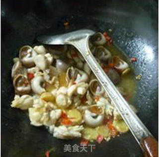 Fried Bullfrog with Meat Snails recipe