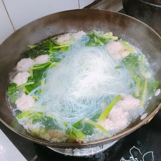 Fish Ball Vermicelli Soup recipe